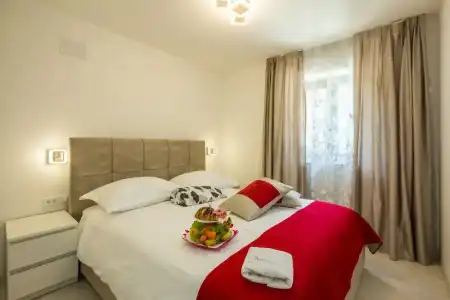 ApartGimi - 50