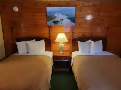 Lake Crest Inn - 80