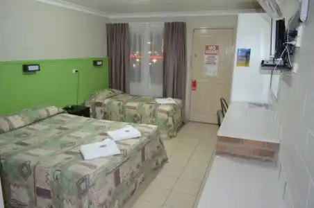 Welcome Home Motel and Apartments - 33