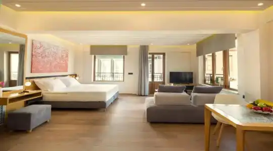 Querini Luxury Suites - 74