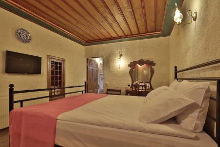 Jacob's Cave Suites - 125