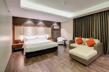 Holiday Inn Kolkata Airport by IHG - 94