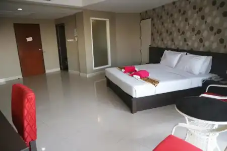 Welcome Plaza - 116