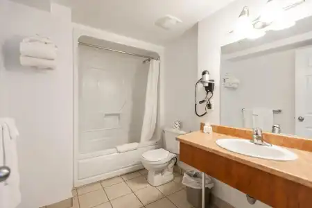 Les Suites Labelle - 8