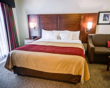 Comfort Inn Redding Near I-5 - 43