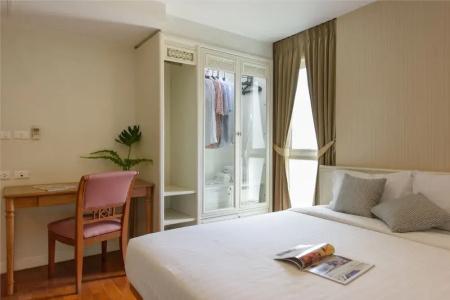 Sabai Sathorn - 184