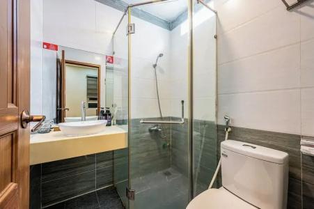 RedDoorz Plus near Le Quang Dinh Street - 7