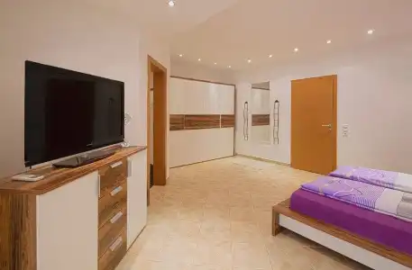 Montelux Apartments - 25