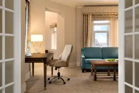 Fairmont Chateau Laurier Gold Experience - 100