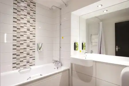 Premier Inn London Tottenham Hale - 6