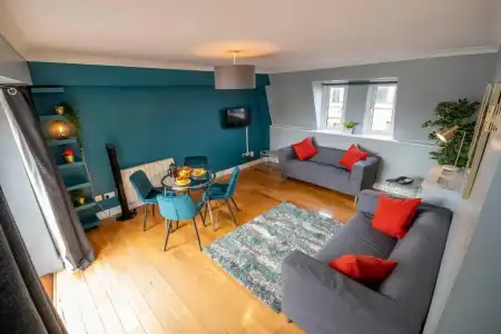 Drury Court - 71