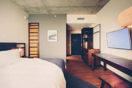 South Congress - 74