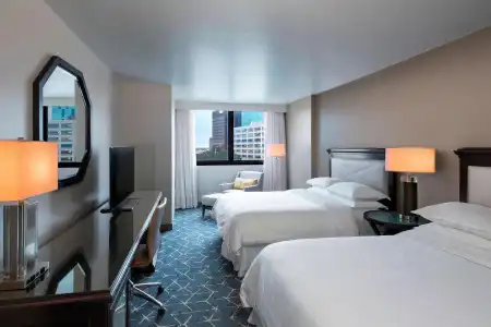 Sheraton Norfolk Waterside - 51