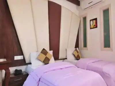 Taksh Inn - 30