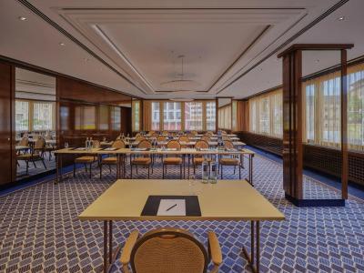 Steigenberger Graf Zeppelin - 35