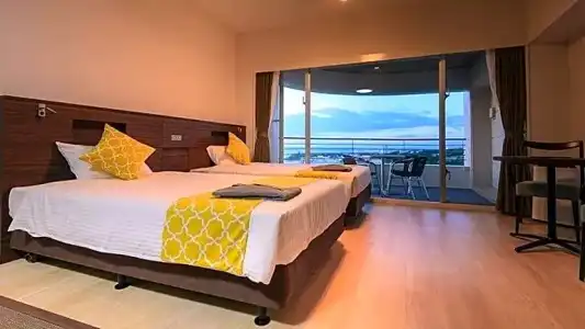Sunset Hill - 99
