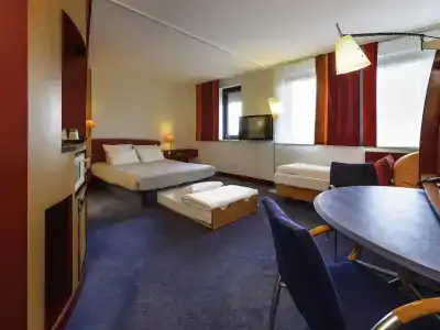 Novotel Suites Berlin City Potsdamer Platz - 4