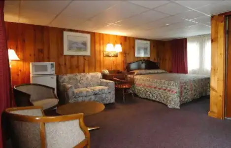 The Tides Motel - 1