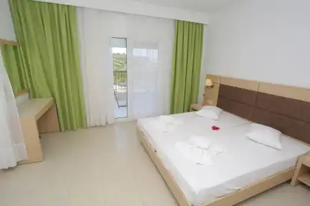 Hilltop - 4