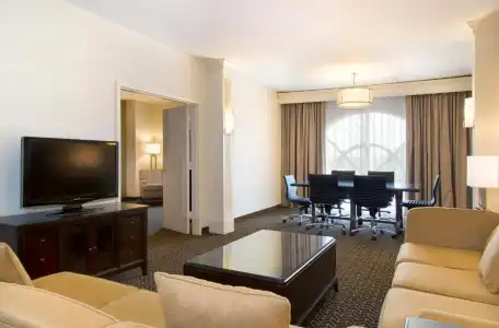 DoubleTree Suites by Hilton Lexington - 64