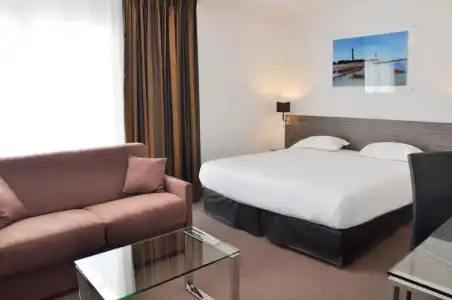 Golden Tulip La Baule Hôtel & Résidence - 77