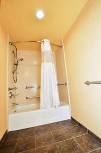 Hampton Inn & Suites Louisville East - 82