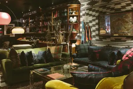 Aethos Milan - 2