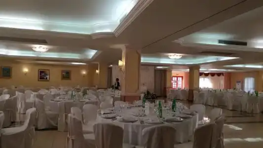 Akrabello - 8