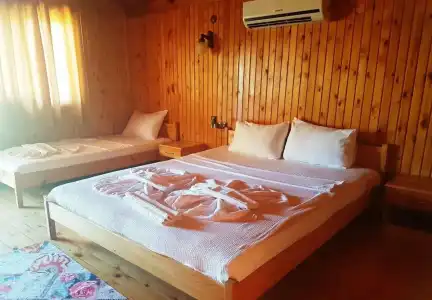 Ada Boutique - 2