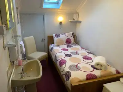 Austins Guest House - 26