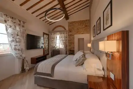Donati Luxury Tower Suites - 135