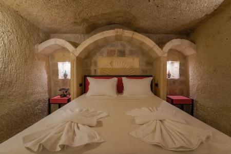 The Niche Cave - 146