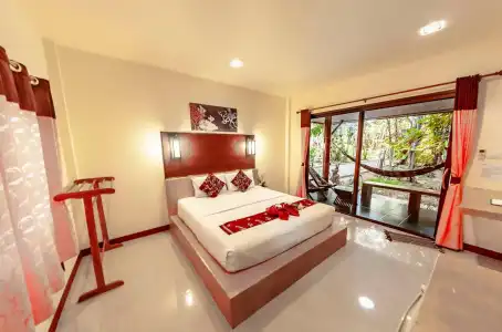 Lanta Pearl Beach Resort - 29