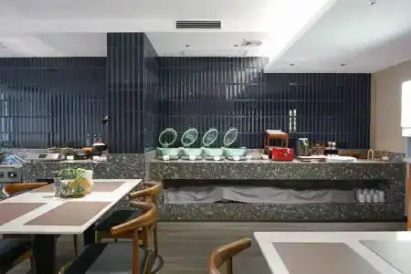 Paco Business Tianhe Coach Terminal Branch - 17