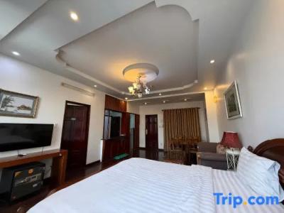 Hoa Phat & Apartment - 102