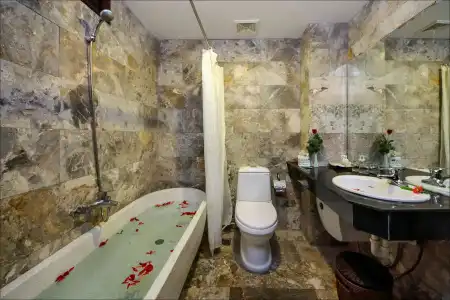 Le Pavillon Gallery Hoi An & Spa - 8