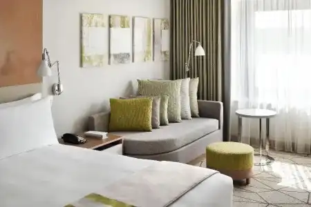 Holiday Inn & Suites - Festival City Mall, an IHG - 39