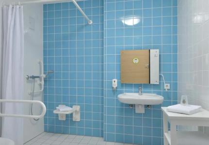 B&B Nürnberg-City - 32