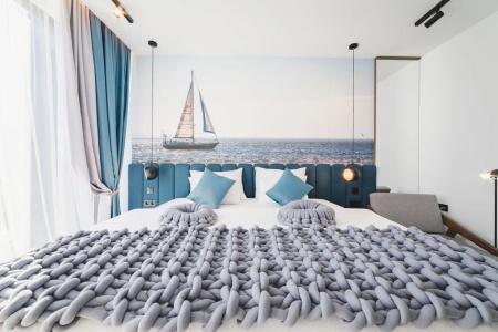 Aurel Coast - 44
