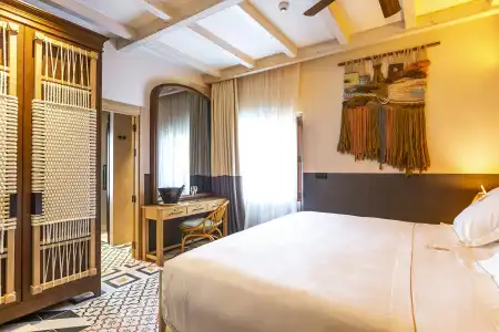 La Torre del Canonigo - Small Luxurys - 38