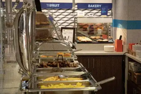 Holiday Inn Express San Antonio-Airport by IHG - 10