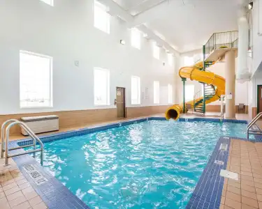 Quality Inn And Suites Lethbridge - 12