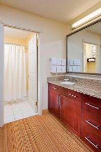 Residence Inn Peoria - 35