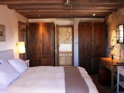 Artemis Traditional House - 49