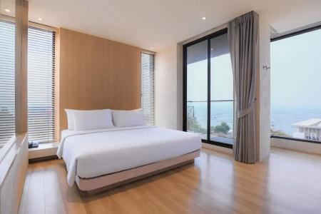Balcony Seaside Sriracha & Serviced Apartments (SHA Extra Plus) - 48