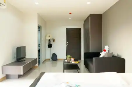 In Clover Apartment - 5