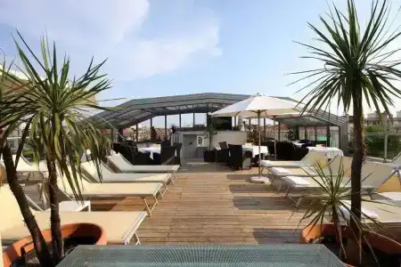 Goldstar Apartments & Suites - 17