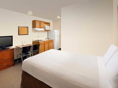 WoodSpring Suites Fredericksburg - 16