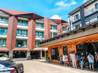 Irin Beach Cha - am - 28