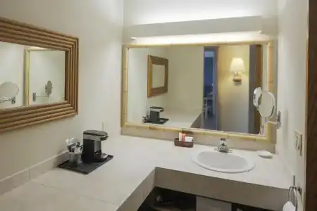 Bay Club & Marina - 42